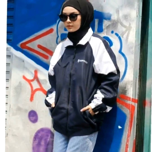 VARSITY JACKET VINTAGE SOFT PARASUT WATERPROOF MANTEL PRIA