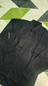 Kemeja Polos Pria Lengan Panjang Berbahan Katun Sigaret Premium