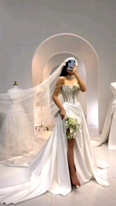 Vòng cổ phối váy cưới đầm tiệc tạo kiểu