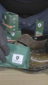 Fama Shoe Care - Leather Balsam 100gr - Bonus Spon - Leather Balm - Semir Sepatu - Fama Shoe Cleaner-Shoes Cleaner