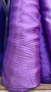 ผ้าเมตร ผ้าต่วน ผ้ามัน เนื้อหนา เนื้อดี หน้ากว้าง 45 นิ้ว ผู้ชาย สีเทา อายุเบิด 72-100 ปริมาณ (ขายเป็นเมตร)