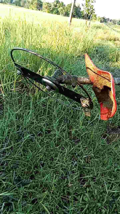 ใบมีดตัดหญ้าซิ่งรุ่นอัพเกรดV3 (ครบชุด ตามภาพ)เหล็กSK5 หนา2มิล ขนาด 14 นิ้ว หรือ 355 มิลลิเมตรเอาใจชาวสวนที่มีพื้นที่ขนาดใหญ่พร้อมใส่ออฟชั่นลุยๆ และ ถนอมต้นไม้ในใบเดียวต๊าปเกลียวที่ใบมีด4รูเอาใว้ขยับใบมีดเล็กลุย และถนอมต้นไม้ใส่บู๊ทหนากันใบมีกัด