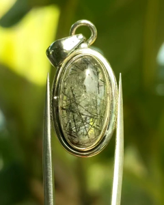 🖤 จี้ไหมดำ ควอตซ์เนื้อสวย ไหมดำเยอะทรงสวย หินทรงรี บนตัวเรือนเงินเเท้ 925 ใส่สวยๆ ได้ทุกงาน / ขนาด 19×10 มม.