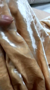 vải nhung tuyết hoa màu vàng nhạt _( khổ 1m6) co dãn 4 chiều dày mềm may đầm váy áo dài vv