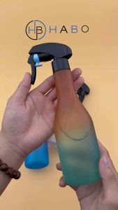 Bình xịt nước cắt tóc bình xịt barber phun sương thể tích lớn 500ml phong cách chuyển màu ombre