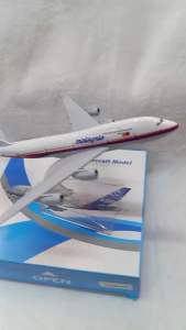 Malaysia Boeing747 Diecast Airplane Aircraft Model Toy Collection with Stand for Collectors