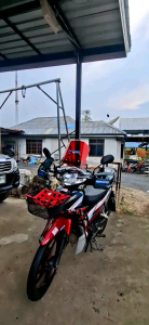 กล้อง K-ONE น้ำยาทายางดำ สูตรเจลสูตรเจลซิลิโคนออยล์ 500 ml ขนาด สมบัติ ผลิตภัณฑ์ น้ำยาทายางดำ K-ONE. สูตรเจลซิลิโคนออยล์ เป็นสูตรดีที่สูงสุดในตลาด สร้างความชุ่มชื่นแก่ผิวยาง ลดการแห้งกรอบของยาง และทำให้ยางดูเงางาม วิธีใช้: เทใส่ขวดสเปรย