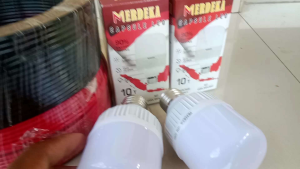 KABEL LISTRIK TEMBAGA SILUMAN Kabel NYA 2.5mm 100YARD GRATIS LAMPU 10WATT tunggal tembaga untuk listrik Kabel yg biasanya untuk keperluan Instalasi Listrik perumahan Kualitas Bagus .Terbuat dari tembaga Berkualitas Bagus tidak mudah terkelupas
