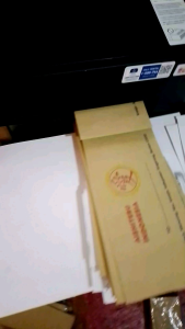 Amplop Putih Coklat Design Custom Satu Pack isi 100 Lembar