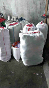 Bendera Umbul Umul Zigzag: Desain Unik untuk Acara Outdoor