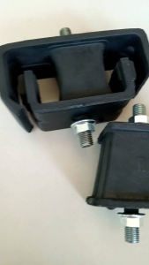 DUDUKAN MESIN ENGINE MOUNTING MOBIL DAIHATSU ZEBRA S-89 LH RH