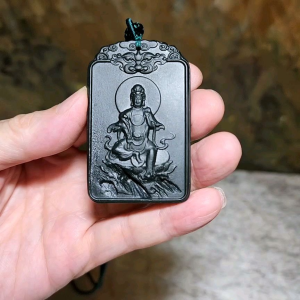 Premium Nephrite deep ink green Guan Yin & Pi Xiu Jade pendant (with certificate) 和田玉塔青墨绿精工雕刻观音、貔貅牌头吊坠(带证书)