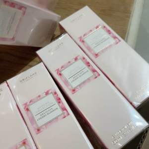 PARFUM WANITA ORIFLAMEE DELICATED CHERRY BLOSSOM EDT