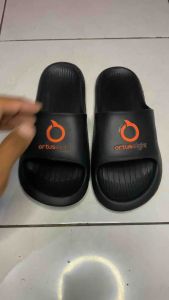 Sandal Slop Pria Slip on Sandal Ortuseight Sandal Slide Sandal Selop Distro Sandal tanpa lem anti licin Ukuran 39 sampai 43