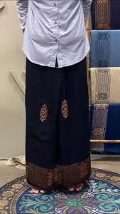 SARUNG BATIK MOTIF WADIMOR JAWA MOTIF TERBARU Sarung Batik Gurda Gus Iqdam Aksara Menara Sarung Batik Pria Dewasa Sarung Batik murah berkualitas