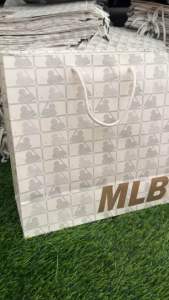 ถุงหิ้วกระดาษ ขนาด สูง 11.5 ยาว 12 หนา 5.5 นิ้ว MLB