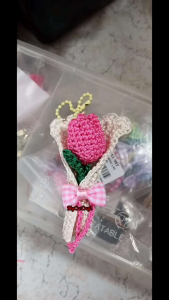KEYCHAIN TULIP BOUQUET CROCHET