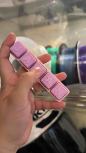 cuztomizable fidget clicker keychain