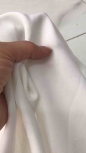 Vải Lụa Hàn màu trắng kem dày mềm rũ đẹp sang -khúc 90cm (khổ 1m5)may đầm váy Quần suông thiết kế thời trang