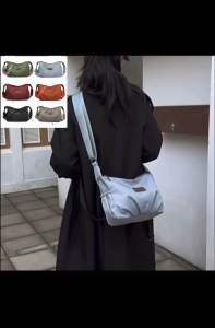 #Yuesite0747#กระเป๋าสะพายข้างผ้าไนลอนกึ่งเงา ขนาด 10 นิ้ว มีสามช่องซิป