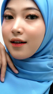 HIJAB SEGI EMPAT WOLFIS PREMIUM BIRU LANGIT
