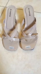 ALWAQI Sandal Pesta Wanita Heels Wedges Model Jepit Hitam