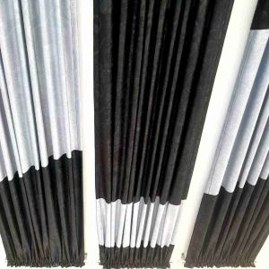 Gorden kupu kupu untuk jendela kecil