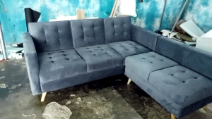 Sofa L Minimalis Kaki Kayu: Desain Modern & Ergonomis