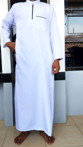 Pakaian Anak Laki-Laki: Memilih Gamis & Jubah yang Nyaman