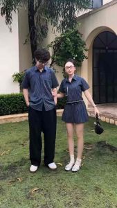Set đôi sơmi nam phối bộ áo quần nữ sọc xanh viền ren xinh xắn