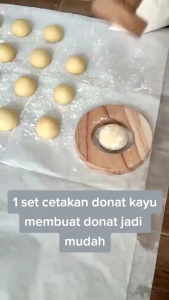 2.2 promo cetakan donat kayu jati diameter 5cm untuk donat mini jual 2000 gratis alas 1pcs tebal import /alat press daging burger