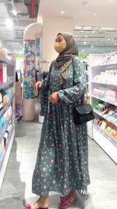 Nesty midi dress rayon motif bunga daily wear