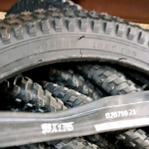 ORIG LEO TIRE 18x2.125 BIKE TIRE (57-355) AND 18X1.75 INTERIOR COMPATIBLE TO 18X2.125 TIRE ORIG LEO TIRE &TUBE ACTUAL PHOTO FAST SHIPPING PO TAYO MGA BOSS