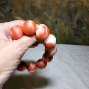 Rare 20mm Premium Baoshan Nan Hong red & white with some "skin" bracelet 罕见大尺寸135克保山南红红白带小许铁皮手链