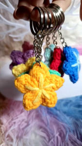 BINI INSPIRED CROCHET FLOWER KEYCHAINS(8 COLORS)