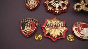 Pin Emblem Roda Reserse Narkoba / Intel / Tik Polri