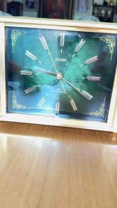 นาฬิกาตัเงโต๊ะ citizen สีทอง