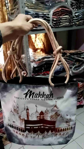 Terbaru totebag printing tali sumbu kepang wanita gambar makkah oleh-oleh haji dan umroh Souvenir