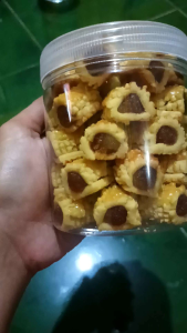 nastar gulung kemasan toples 600ml