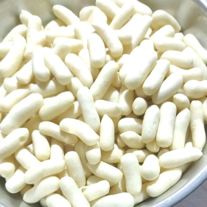 pilus telur ikan /japilus telur ikan original kiloan/snack pilus telor ikan gurih renyah