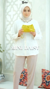 GFR - Daisy Rainbow By Gabia. Pouch wanita simpel murah/muat hp make up baha kulit sintesis