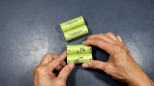 BÌNH ĐỀ XE MÁY 3AH (DÙNG PIN 26650 A123)