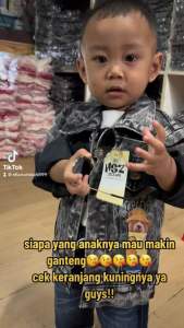 {\n    \"article\": \" Jaket Jeans Sandwash Hitam: Nyaman & Tahan Lama Untuk Semua Usia