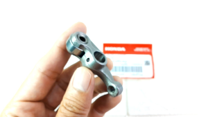 ROCKER ARM (Arm comp. Valve Rocker) genuine HONDA WAVE 125 S R WAVE 125i (XRM RS 125 OLD/CARB) Original parts