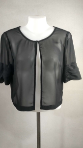 เสื้อคลุมผ้าชีฟอง สีดำ เสื้อมือสอง อก 38 ไหล่ 16 แขนยาว 12 เสื้อยาว 19.5 รหัส ฟ220