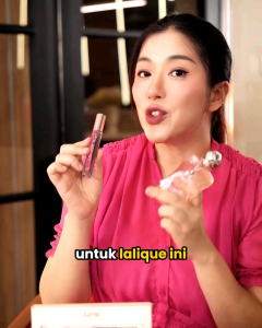 Fragrance Wewangian Parfum Scents Feminine Set Duet Untuk Cewek Perempuan Wanita Kualitas Terbaik Wangi Tahan Lama Aroma segar dan Manis Dijamin Bagus Tahan Lama Isi 2 dan Bundling isi 5