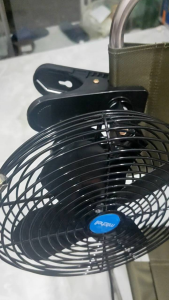 Quạt kẹp cánh sắt DC 12 - 24 vol đường kính 22 cm