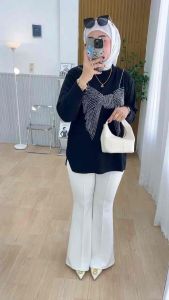 Atasan Wanita Model Baru