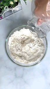 Hand Mixer Cosmos CM-1679 Original – 5 Speed Hemat Listrik Garansi Resmi