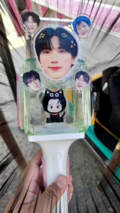 ติดแท่งไฟ NCT Dream ขนาด 7 ซม.( อะคริลิคใส )